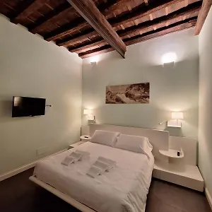 Apartment Fiorino Duomo Cozy By Oteego, Florence
