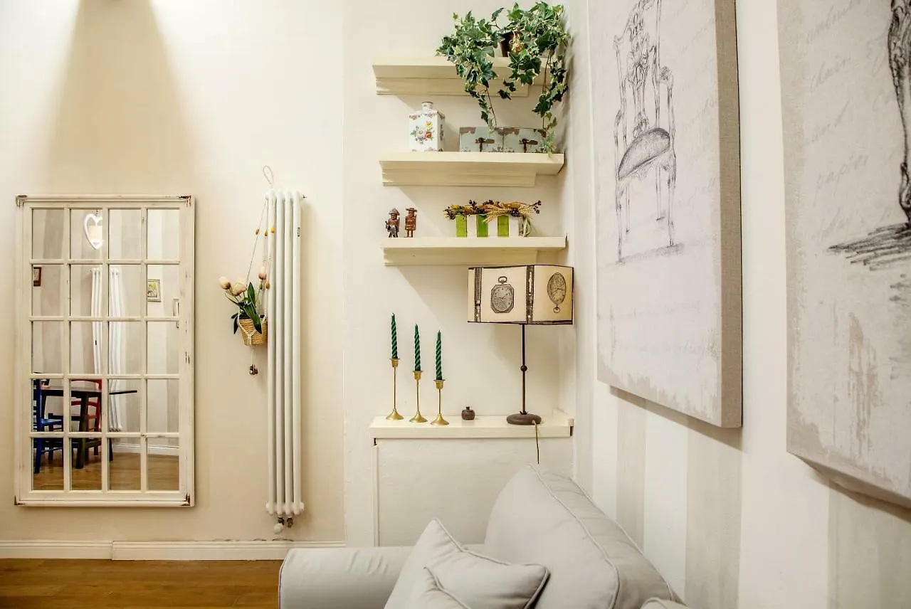 Renaissance Florence Apartment